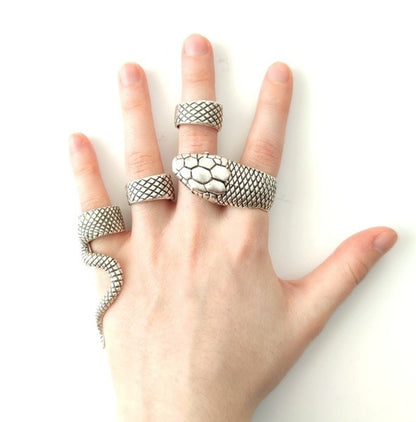 Serpentine Secrets: 4-Piece Gothic Snake Rings Set