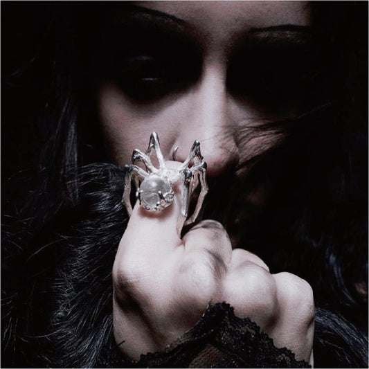 Gothic Spider Ring Symbolic Witchcraft Jewelry for Punk and Grunge Aesthetics