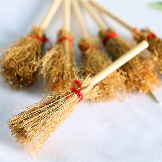 10/20pcs Mini Witch Brooms for Halloween Decor and Witchcraft